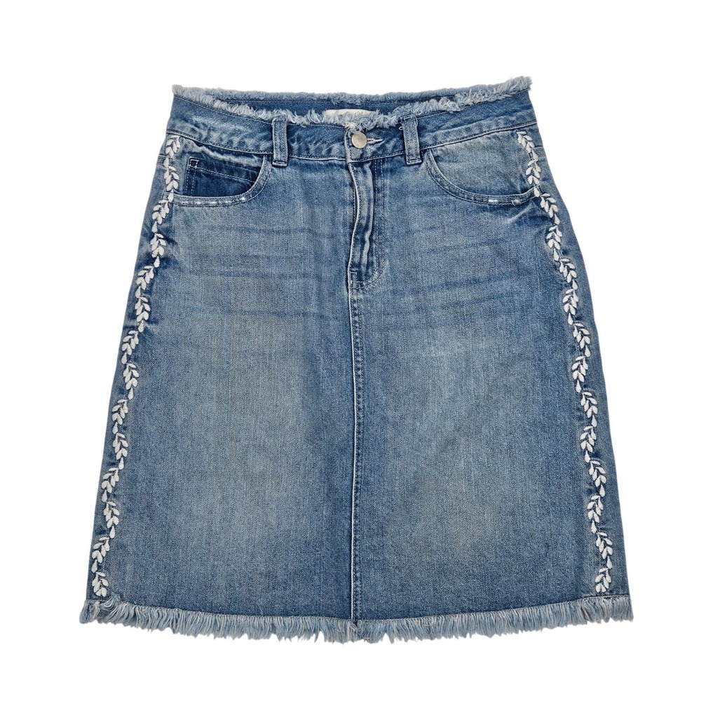 Bisou D'eve Medium Wash Denim Mini Skirt Embroidered Leaf Frayed Hem Size M